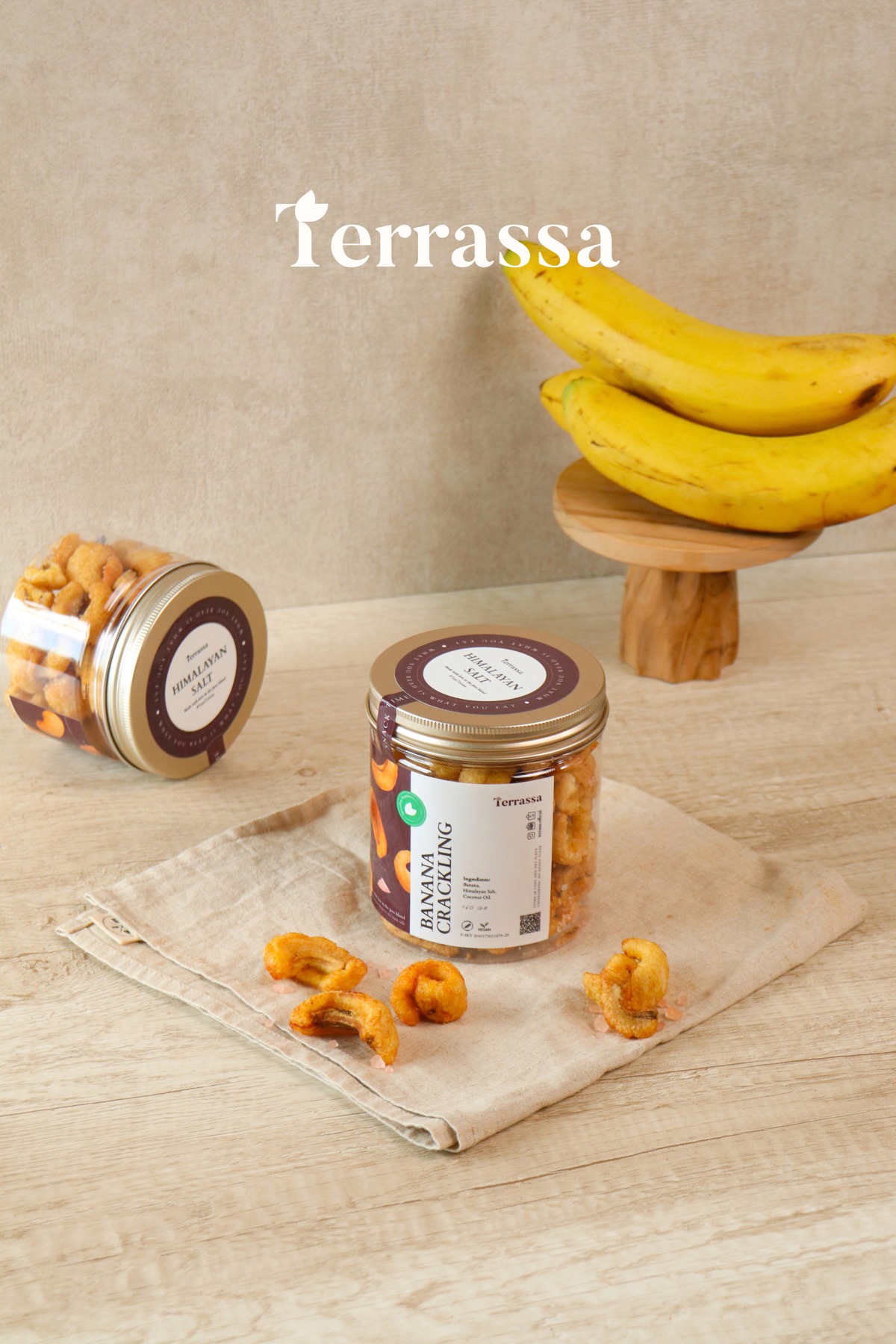 Toples Himalayan Salt dengan pisang segar